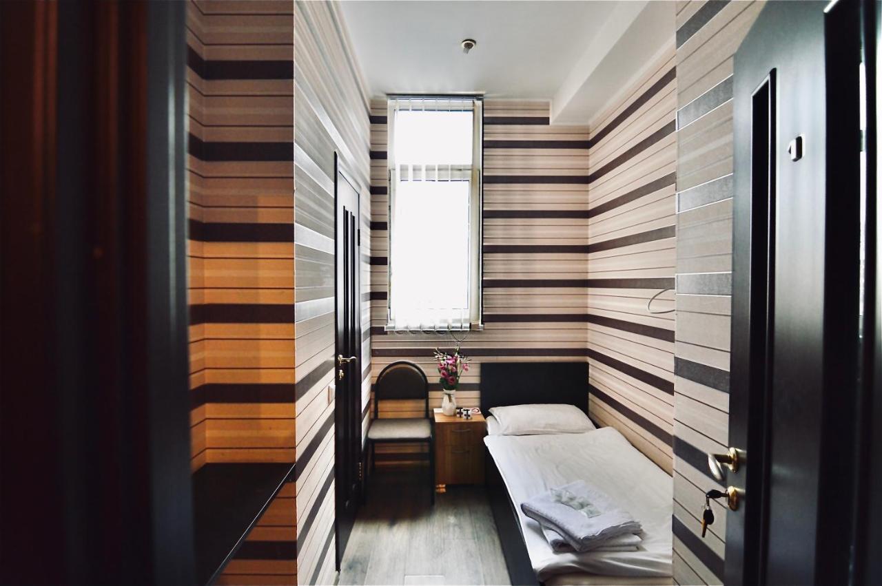 Uno Apart Hotel เคียฟ ภายนอก รูปภาพ